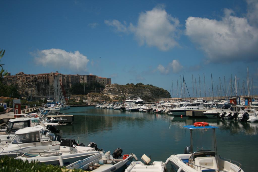 Appartamenti Porta Antica Di Tropea Szoba fotó